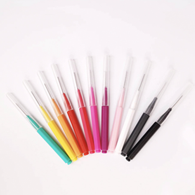 Eyelash Brush