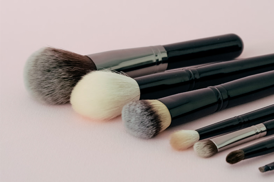  Cosmetics 